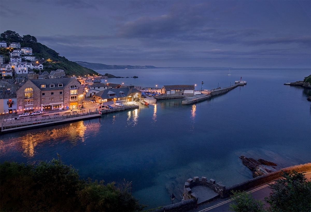 Looe Harbour and Banjo Pier