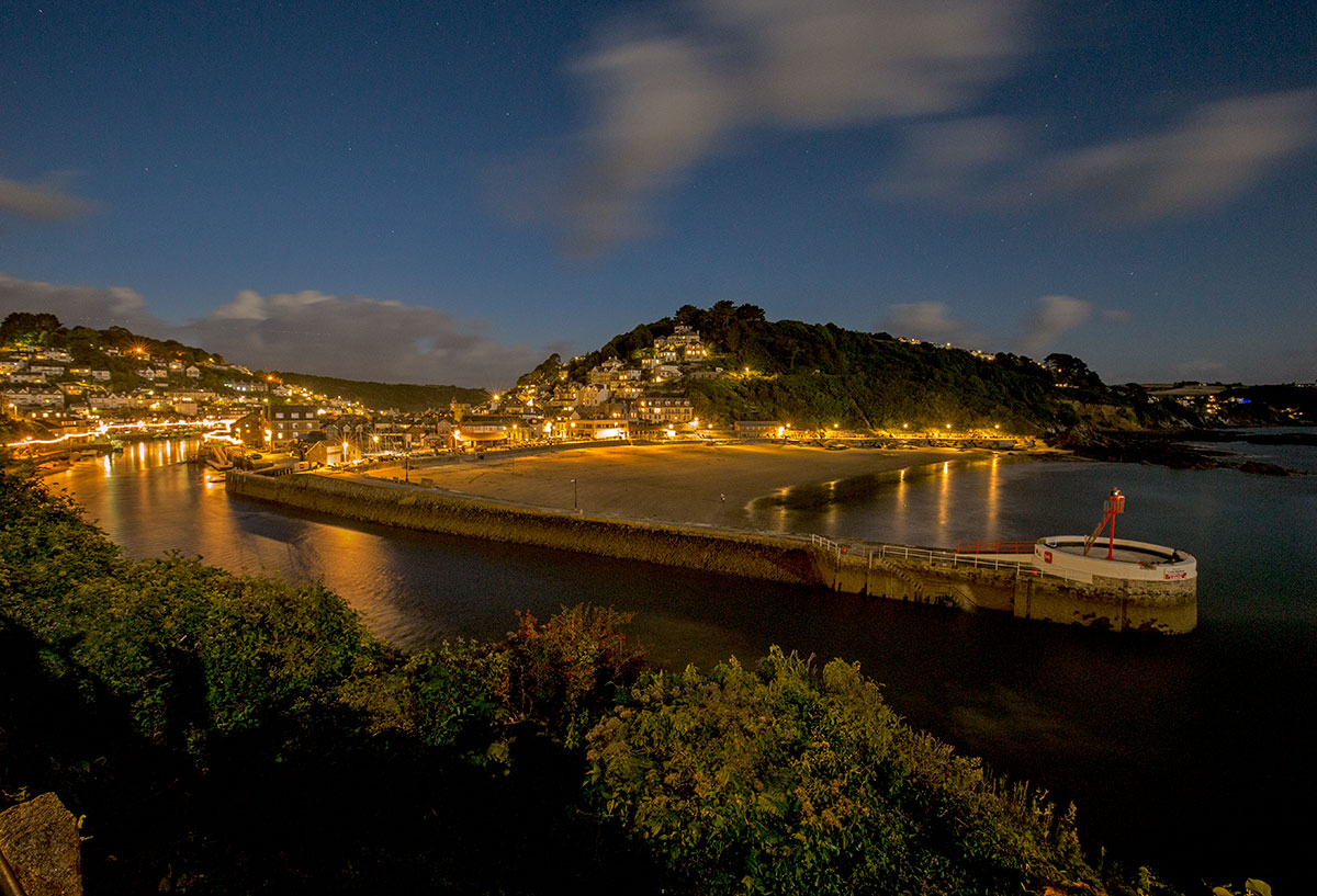 Looe beach and Banjo Pier