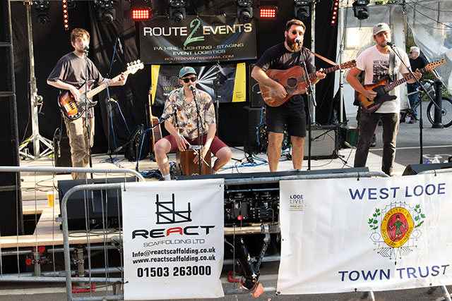 looe weekender