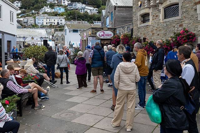 looe weekender
